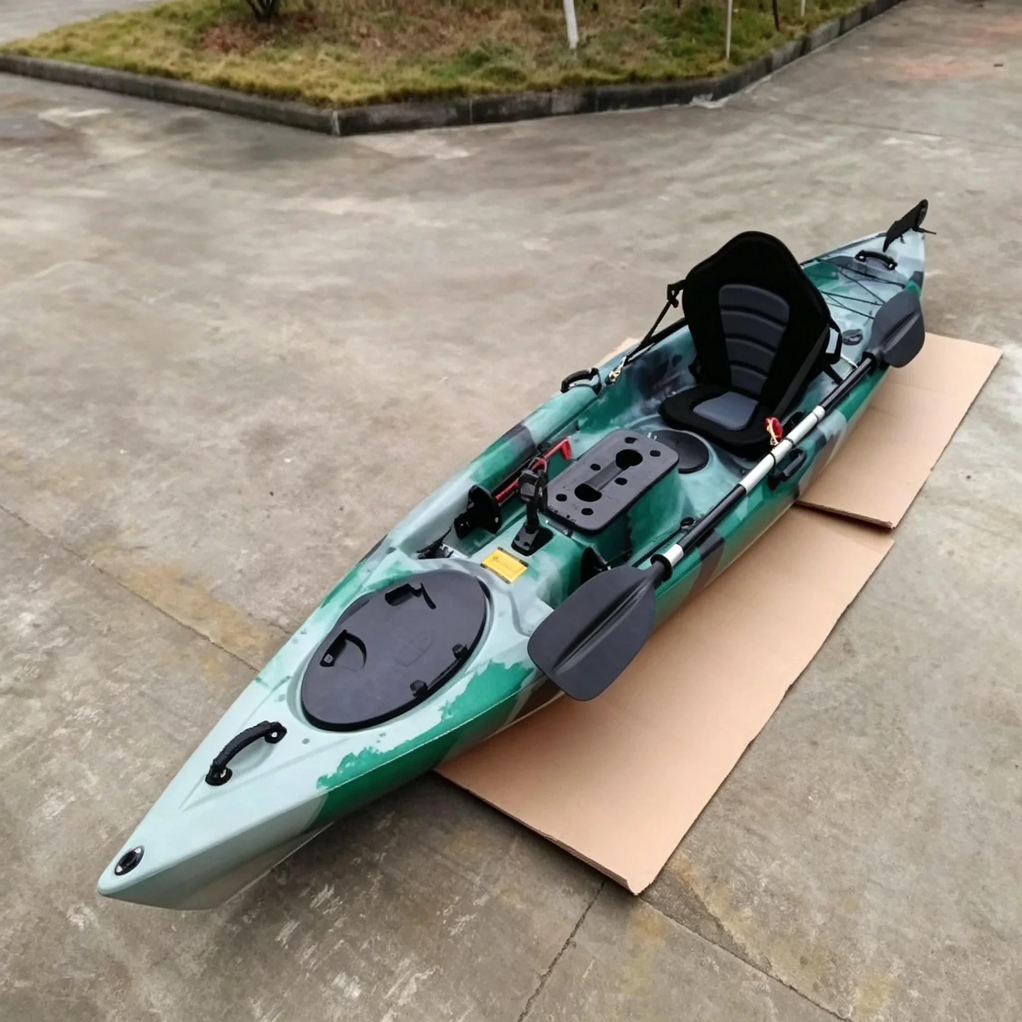 Jednoosobowy kajak wędkarski z – Fishing Kayak Rod Holder recenzja i cena
